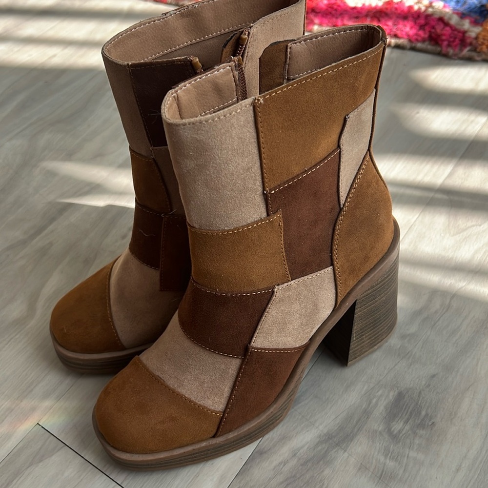 Universal thread patchwork boots brown/tan Target 7.5 women’s